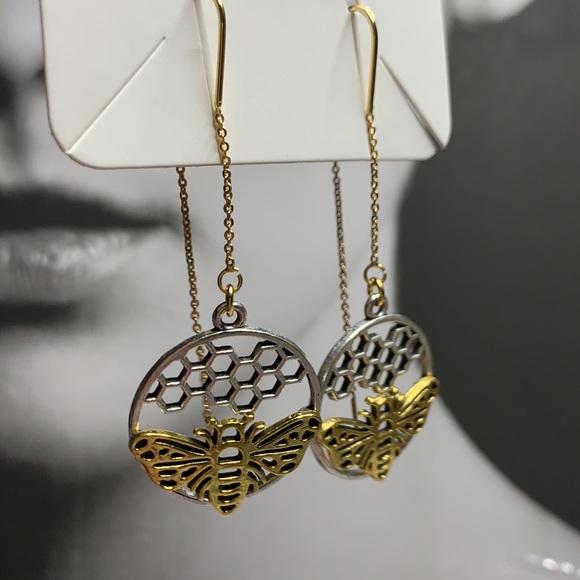 18k Gold Plated Earring Threads with Dangling Bee and Honey Comb Pendant - Picture 7 of 10